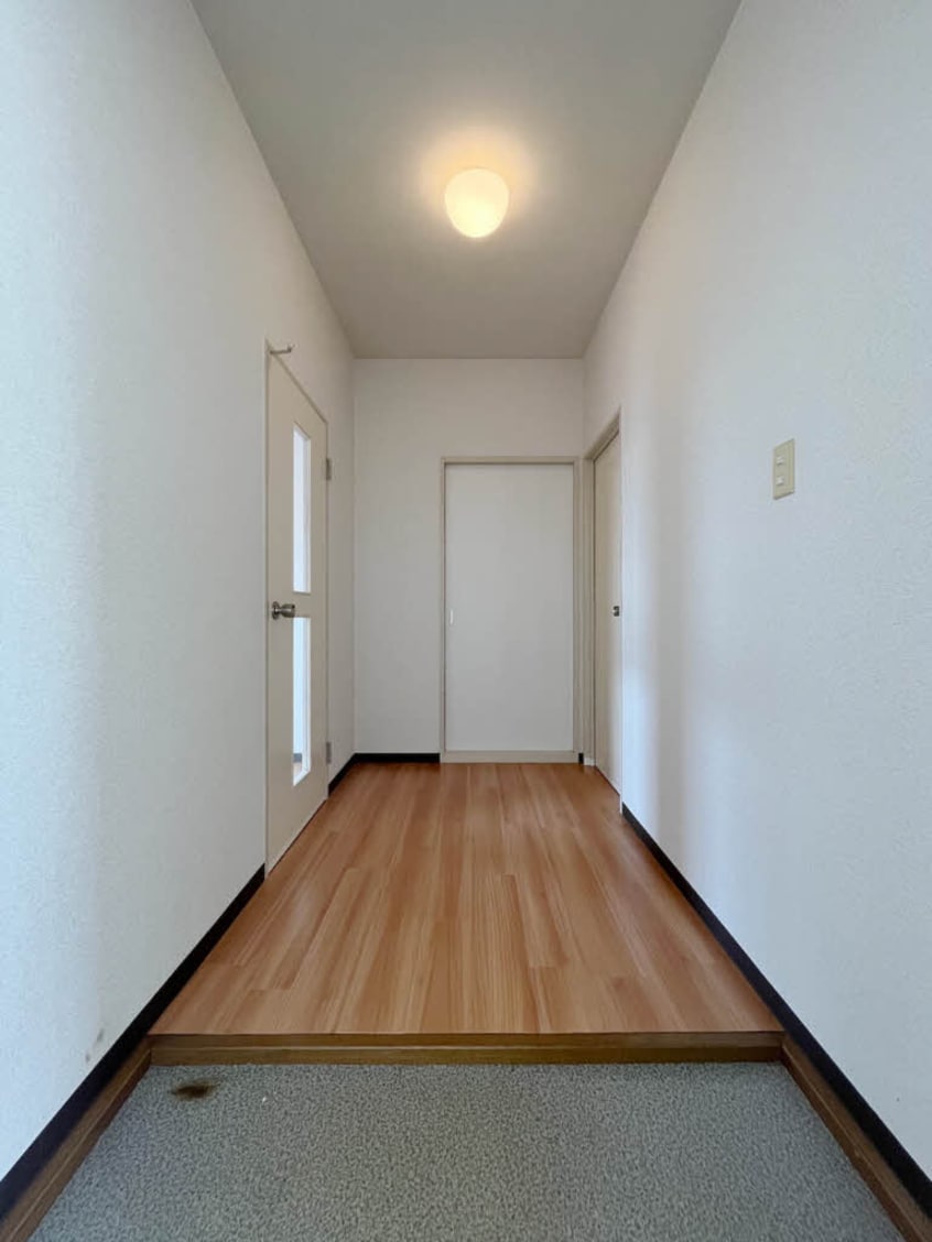  南海本線/和歌山市駅 バス20分秋葉山下車:停歩5分 2階 築33年