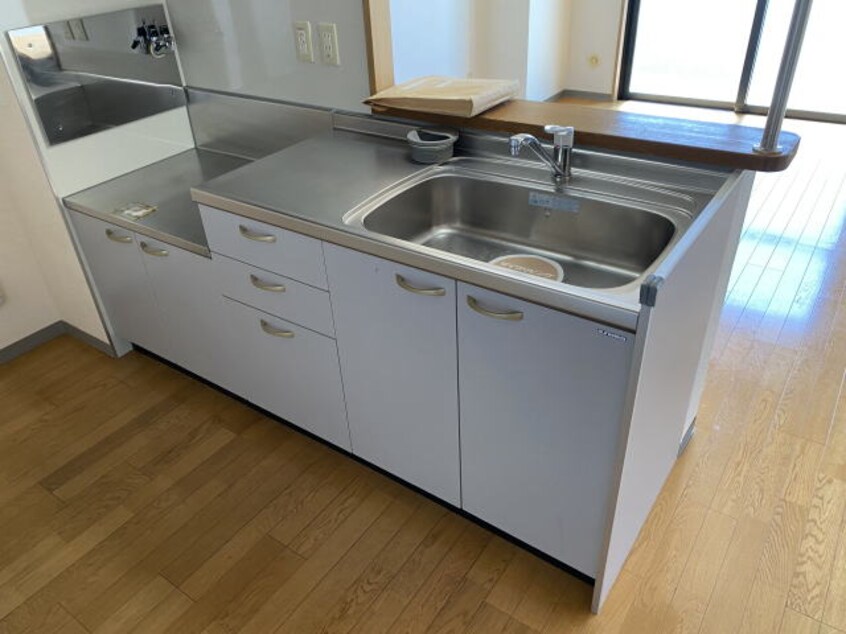 同仕様 EAST VILLAGE 2001