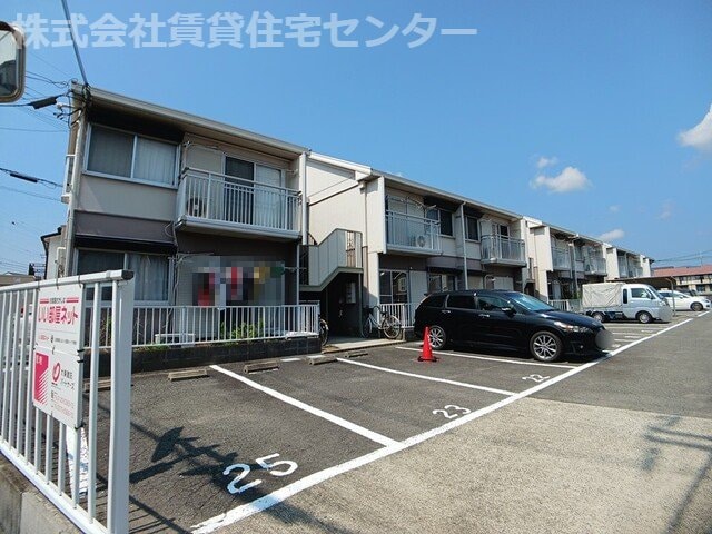  ラベニュー西中