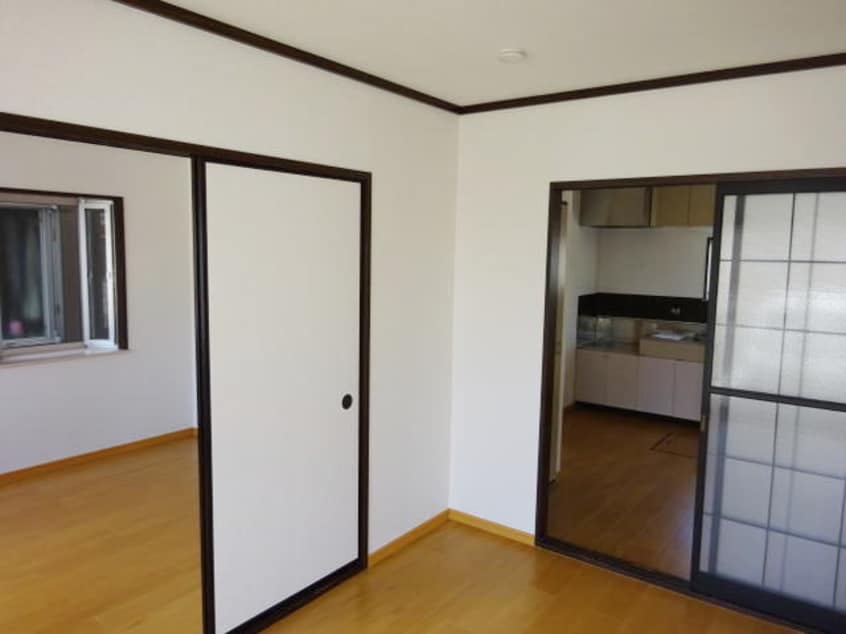  ラベニュー西中