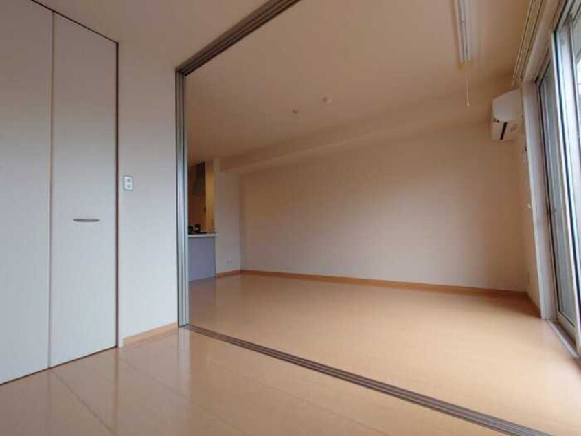  パインズコートⅡ