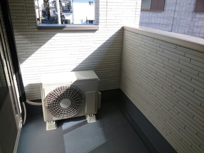  南海本線/和歌山市駅 バス28分大浦下車:停歩6分 2階 築4年