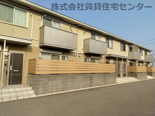  パインズコートⅢ