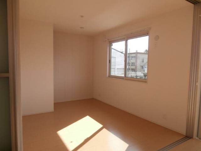  パインズコートⅢ