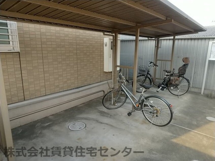  パインズコートⅢ