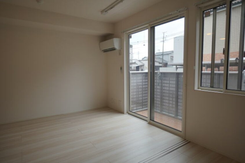 同仕様 D-room西小二里Ⅱ