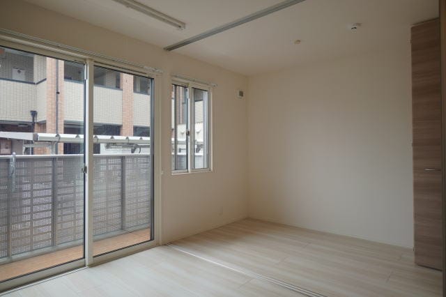 同仕様 南海本線/和歌山市駅 バス15分小二里下車:停歩3分 1階 築4年