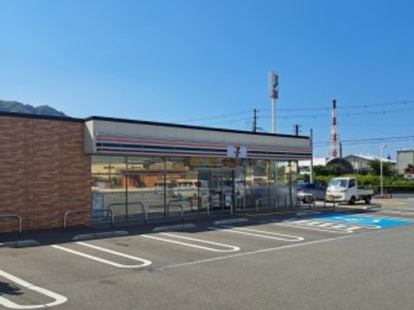 セブンイレブン 海南インター前店様(コンビニ)まで190m きのくに線・紀勢本線/海南駅 徒歩12分 2階 築23年