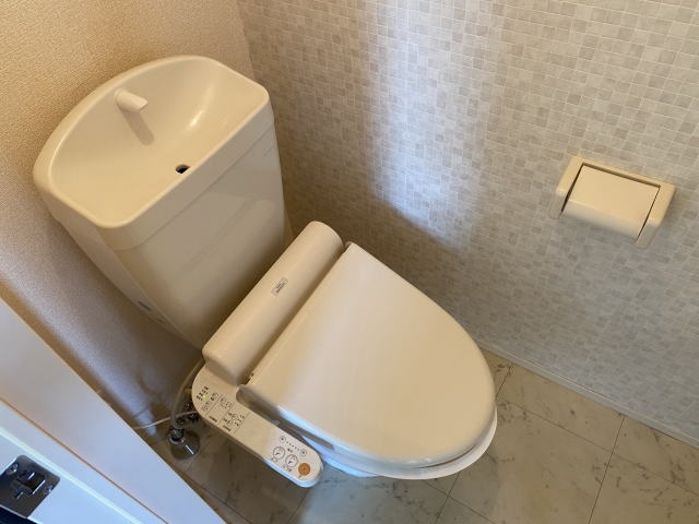  サンセール岩出