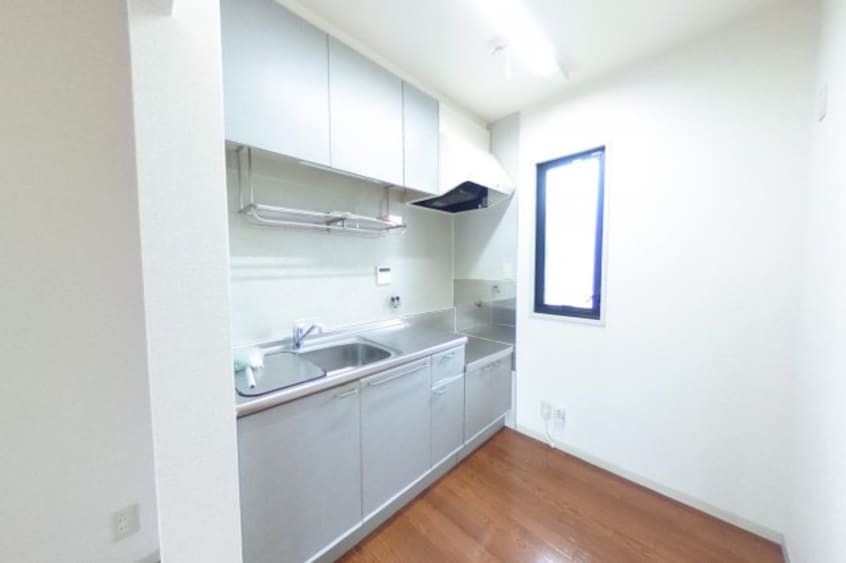  阪和線・羽衣線/和歌山駅 バス25分布引南下車:停歩5分 2階 築27年