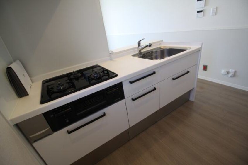 同仕様 南海本線/和歌山市駅 バス10分砂山南下車:停歩10分 1階 築3年