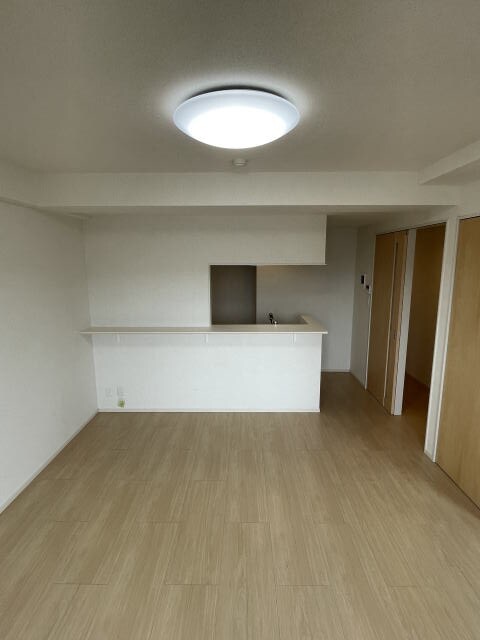  きのくに線・紀勢本線/紀三井寺駅 バス2分名草小学校前下車:停歩5分 4階 築3年