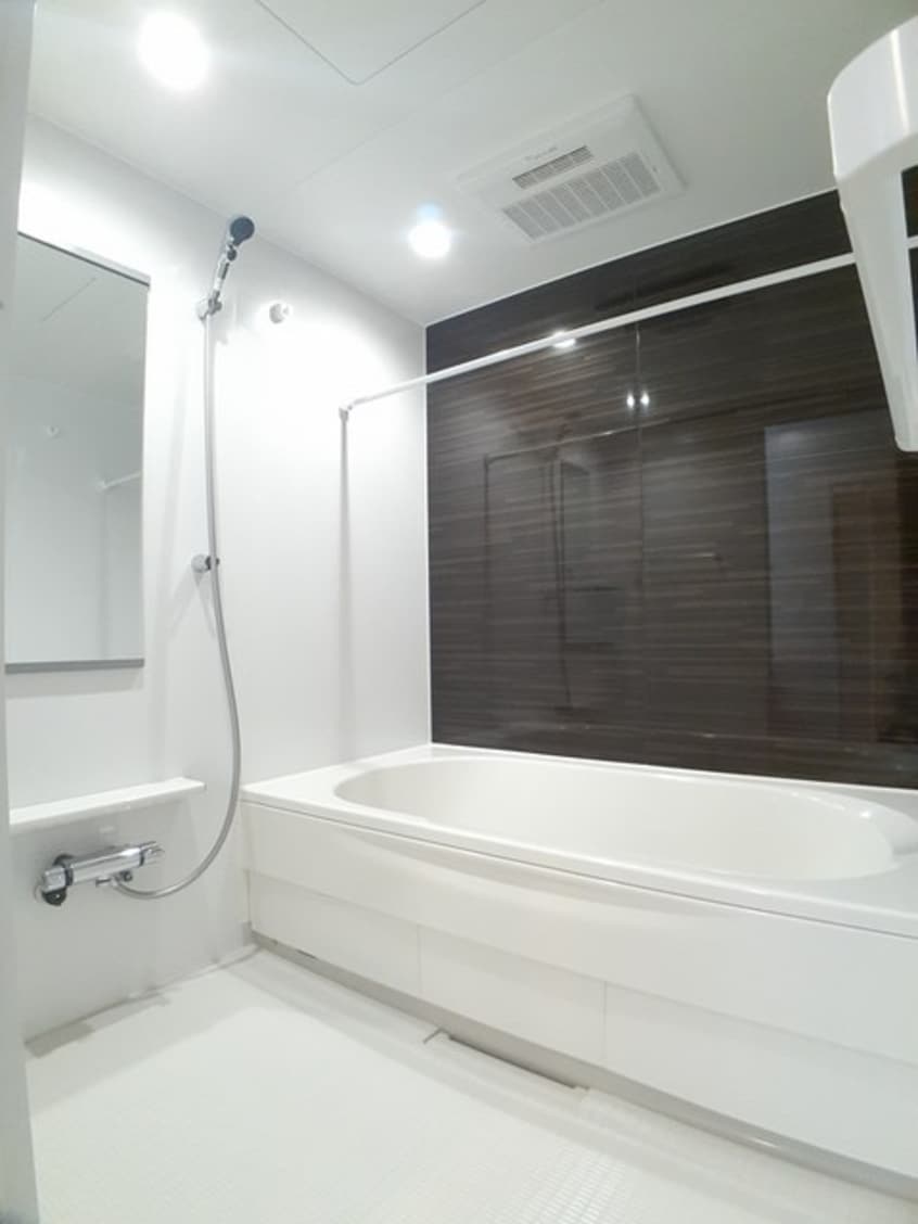  南海本線/和歌山市駅 バス11分花王橋下車:停歩3分 1階 築2年