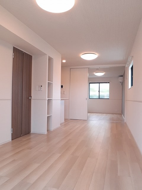  南海本線/和歌山市駅 バス11分花王橋下車:停歩3分 1階 築2年