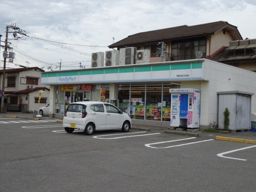 ファミリーマート 和歌山松江北店(コンビニ)まで383m ジュリアード松江