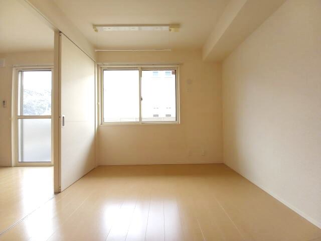 同仕様 D-room内原