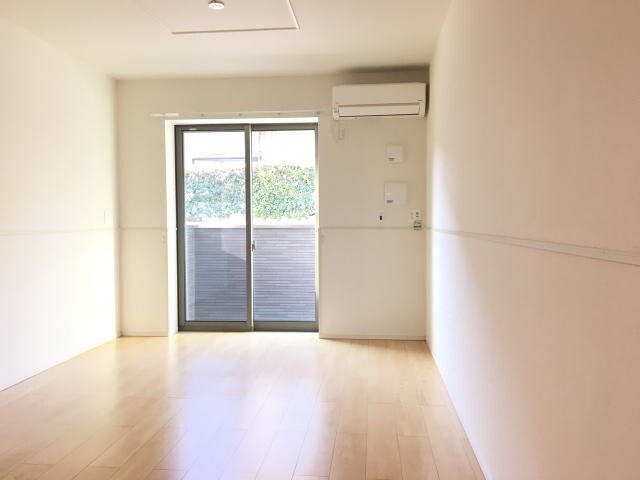 同仕様 阪和線・羽衣線/和歌山駅 バス30分大浦下車:停歩3分 1階 築7年