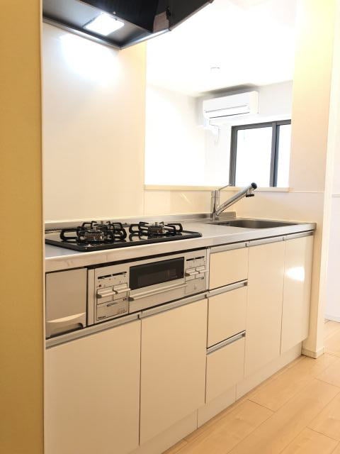  南海本線/和歌山市駅 バス28分大浦下車:停歩6分 2階 築4年