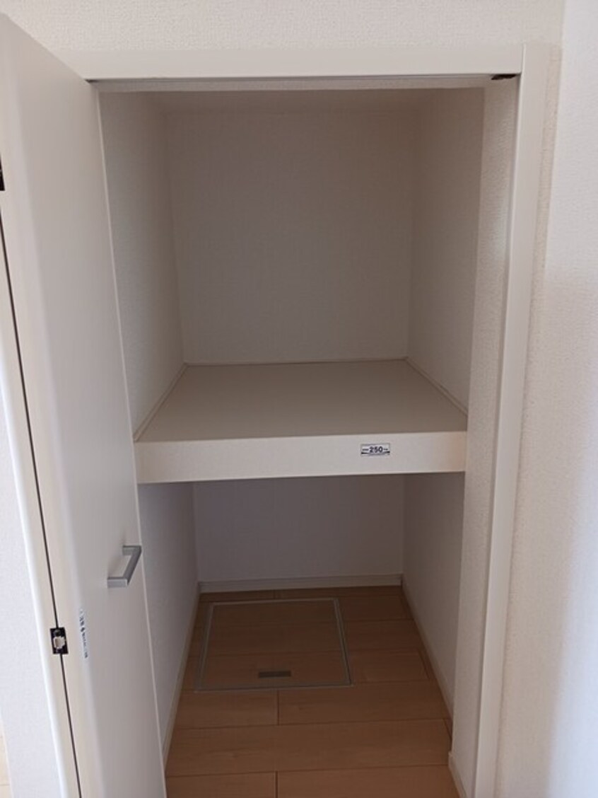  南海本線/和歌山市駅 徒歩26分 1階 築7年