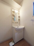  南海本線/和歌山市駅 バス20分高松下車:停歩5分 1階 築25年