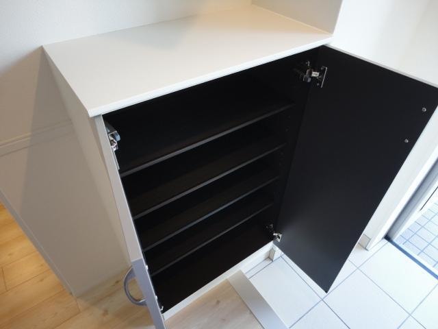  コーラルヴィラ出島Ａ