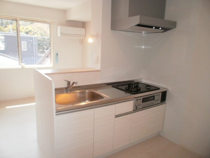  パインズコートⅤ