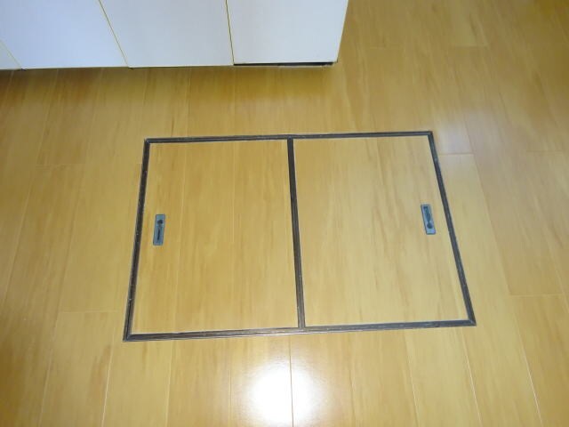  ラベニュー西中