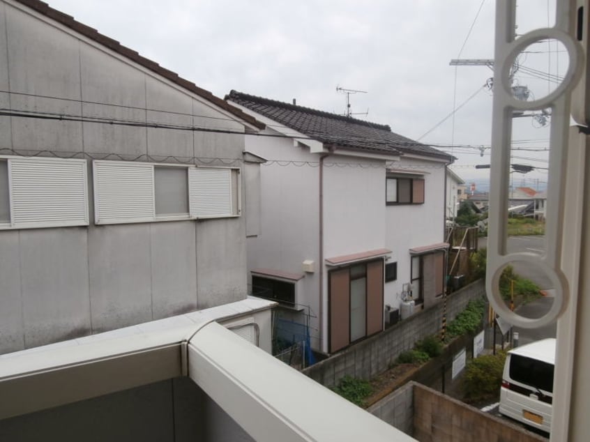  阪和線・羽衣線/六十谷駅 バス10分楠見行者前下車:停歩4分 2階 築18年