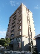 和泉ガーデンパレスの外観