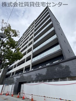 建築中