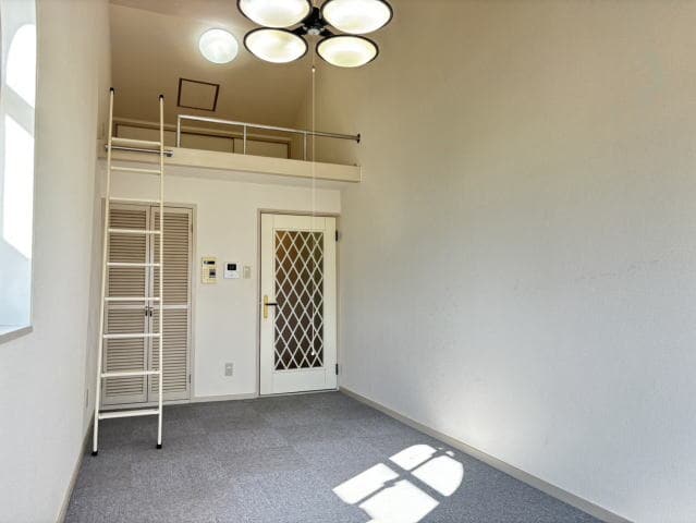  ロイヤルコート市小路