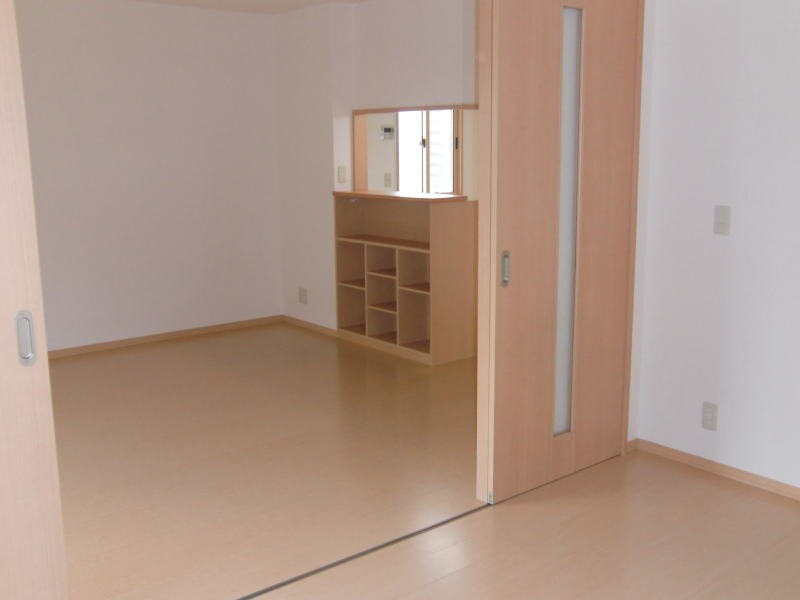  パイン テイル　Ｄ棟