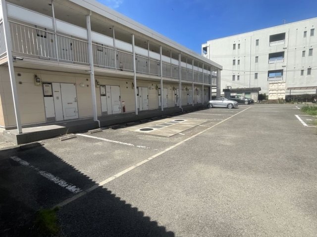  レオパレス栄谷