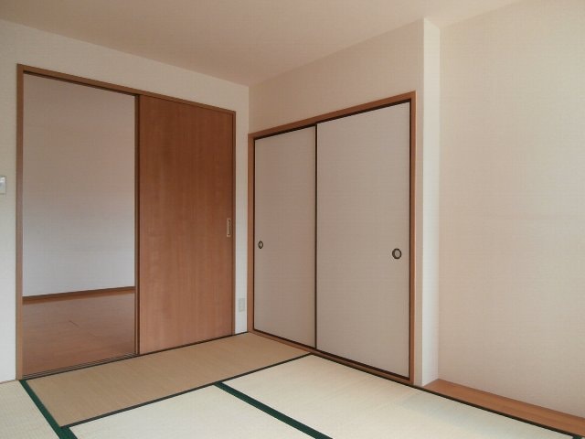  和泉ガーデンパレスⅡ