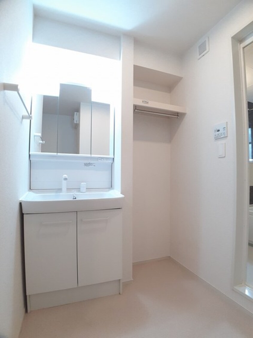  南海本線/紀ノ川駅 徒歩15分 1階 築5年