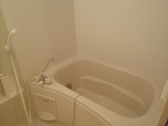  南海加太線/東松江駅 徒歩6分 2階 築18年