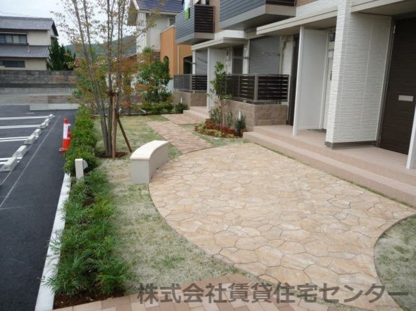  南海本線/紀ノ川駅 バス6分楠見小学校前下車:停歩3分 1階 築9年