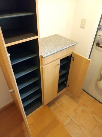  南海本線/和歌山市駅 バス13分土入橋下車:停歩17分 2階 築20年