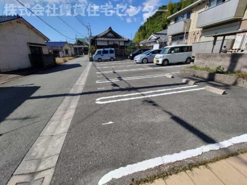  阪和線・羽衣線/六十谷駅 バス11分楠見行者前下車:停歩2分 1階 築12年