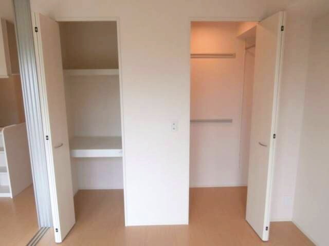  阪和線・羽衣線/六十谷駅 徒歩16分 1階 築13年