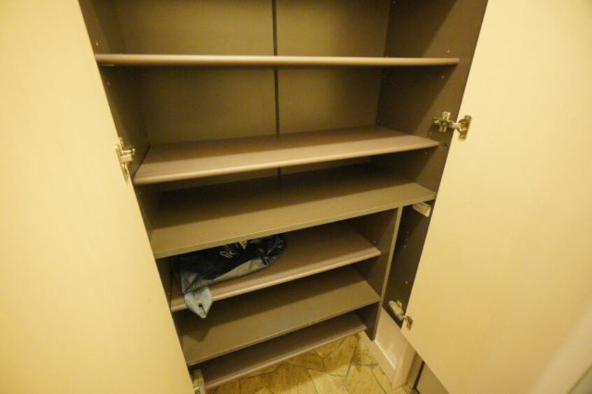  阪和線・羽衣線/六十谷駅 徒歩16分 1階 築13年