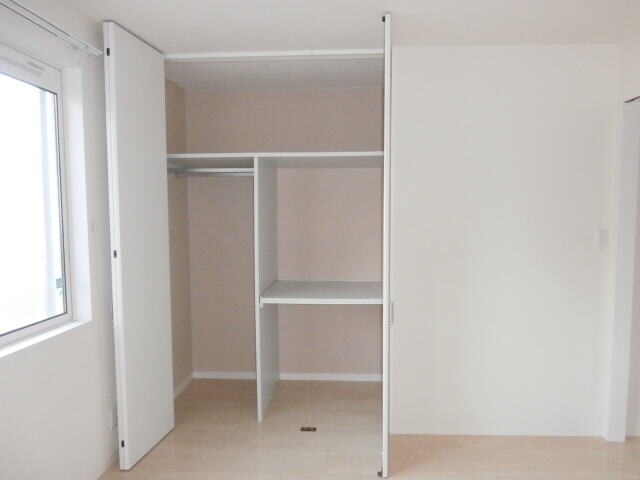  レジデンス有本