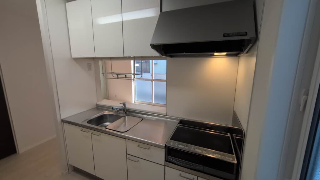  レジデンス有本