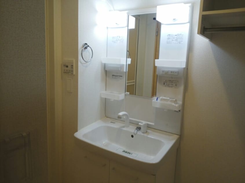  阪和線・羽衣線/六十谷駅 徒歩12分 1階 築11年