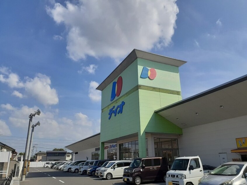ディオ 和歌山北店様(ディスカウントショップ)まで531m 阪和線・羽衣線/六十谷駅 バス10分楠見行者前下車:停歩4分 2階 築17年