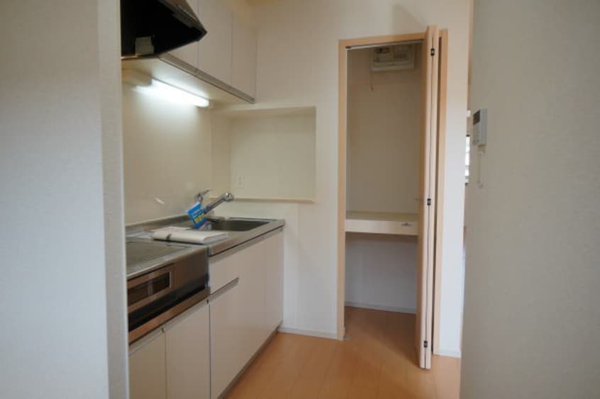  阪和線・羽衣線/六十谷駅 徒歩12分 2階 築11年