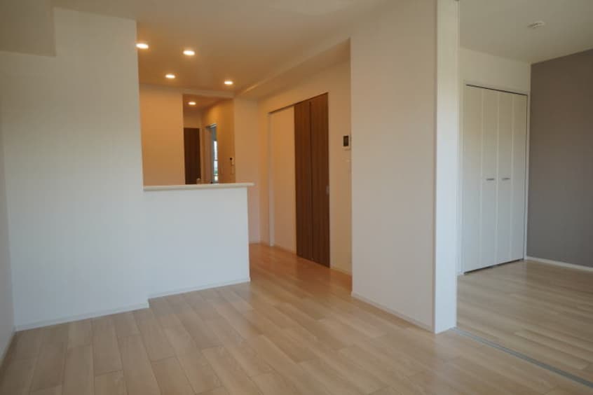  南海本線/和歌山市駅 徒歩18分 2階 築4年