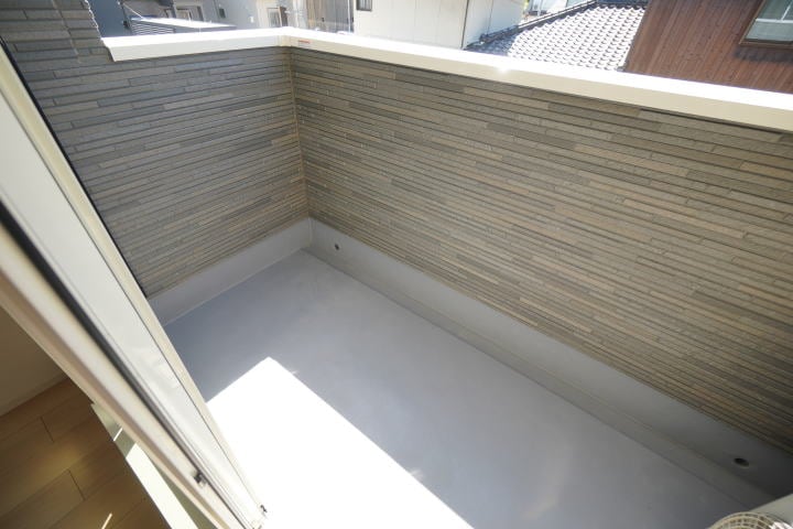  南海本線/和歌山市駅 徒歩18分 2階 築4年