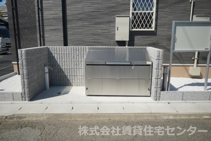  南海本線/和歌山市駅 徒歩18分 2階 築4年