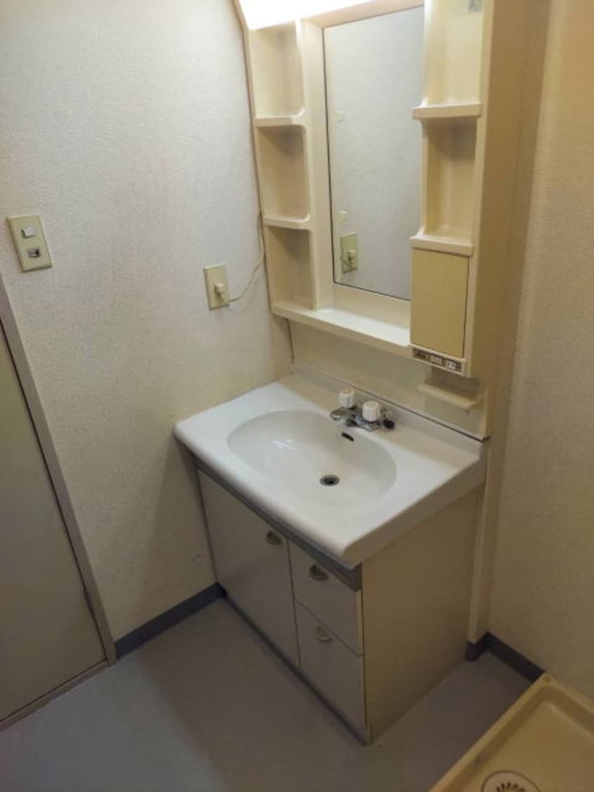  南海加太線/東松江駅 徒歩18分 1階 築32年